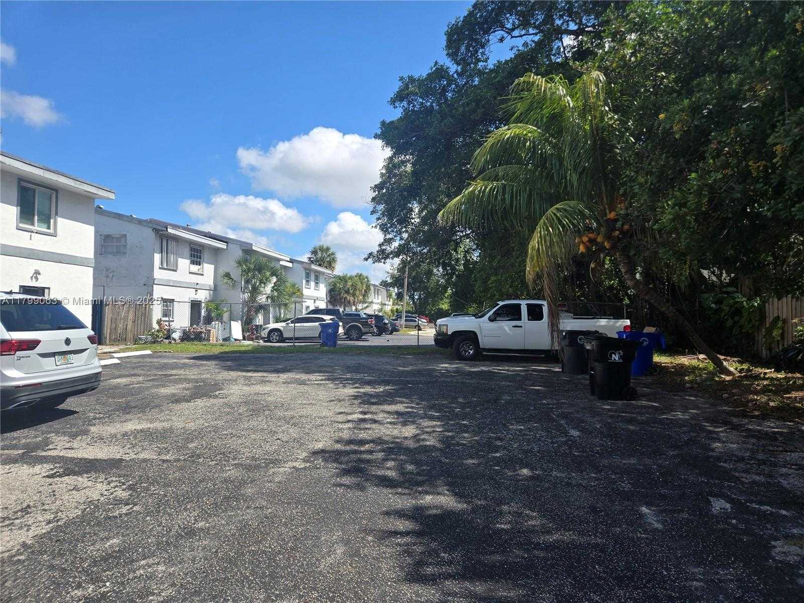 Small Image of 7904 SOUTH WEST 8TH ST, North Lauderdale Number 26