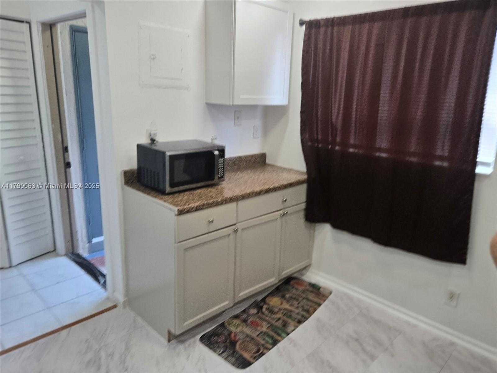 Small Image of 7904 SOUTH WEST 8TH ST, North Lauderdale Number 4