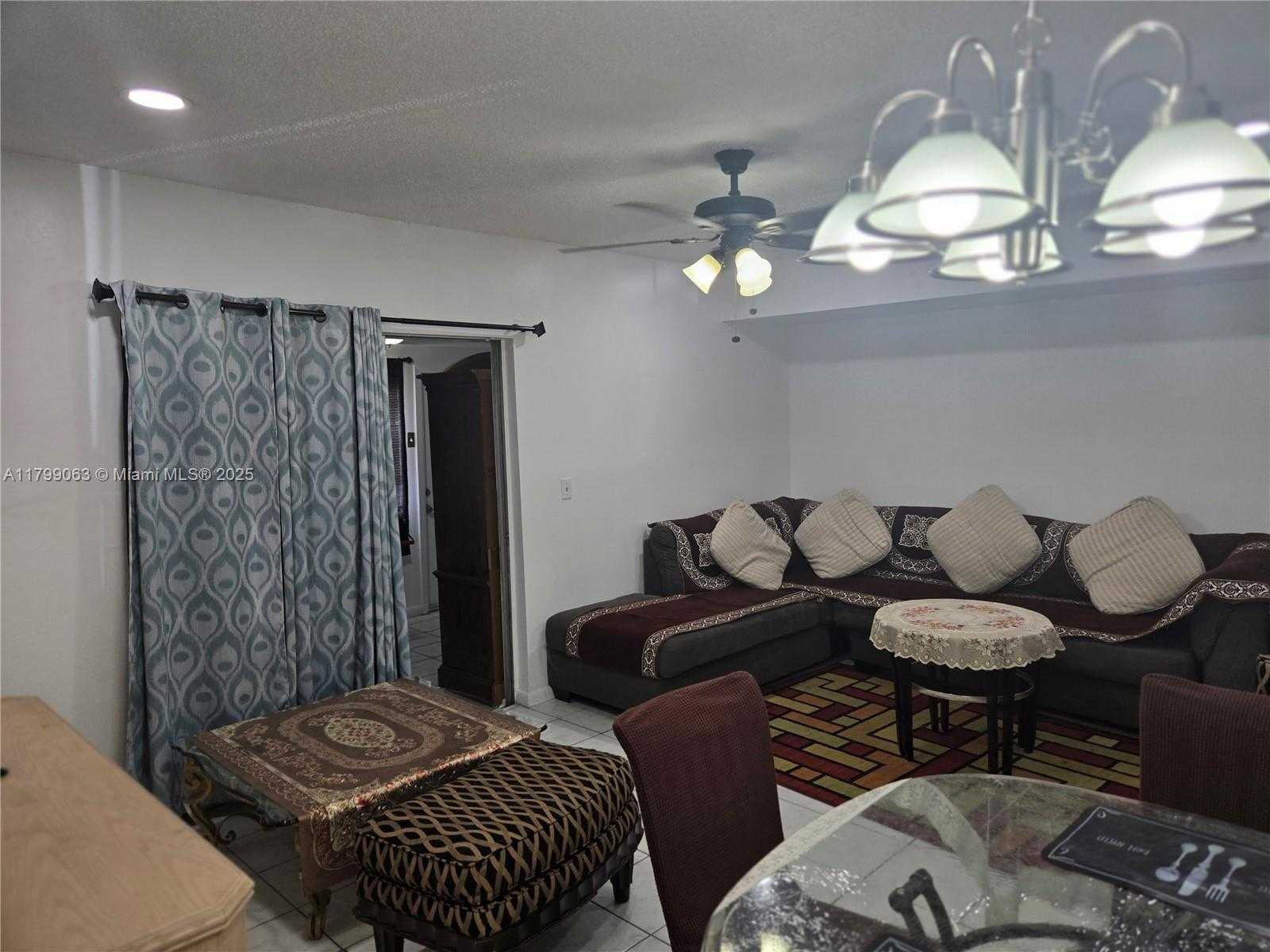 Small Image of 7904 SOUTH WEST 8TH ST, North Lauderdale Number 5