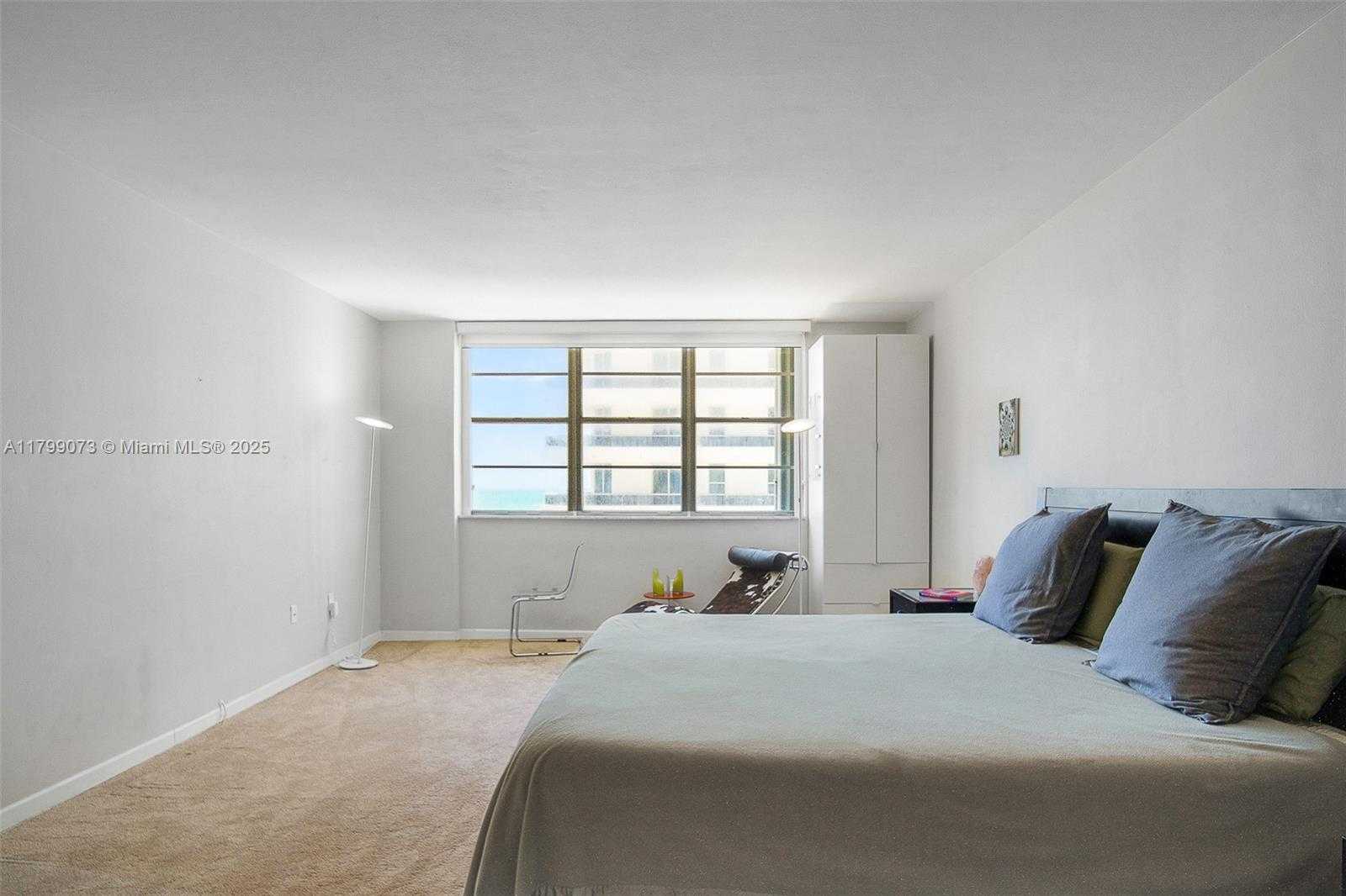 Small Image of 5825 COLLINS AVE #10G, Miami Beach Number 27