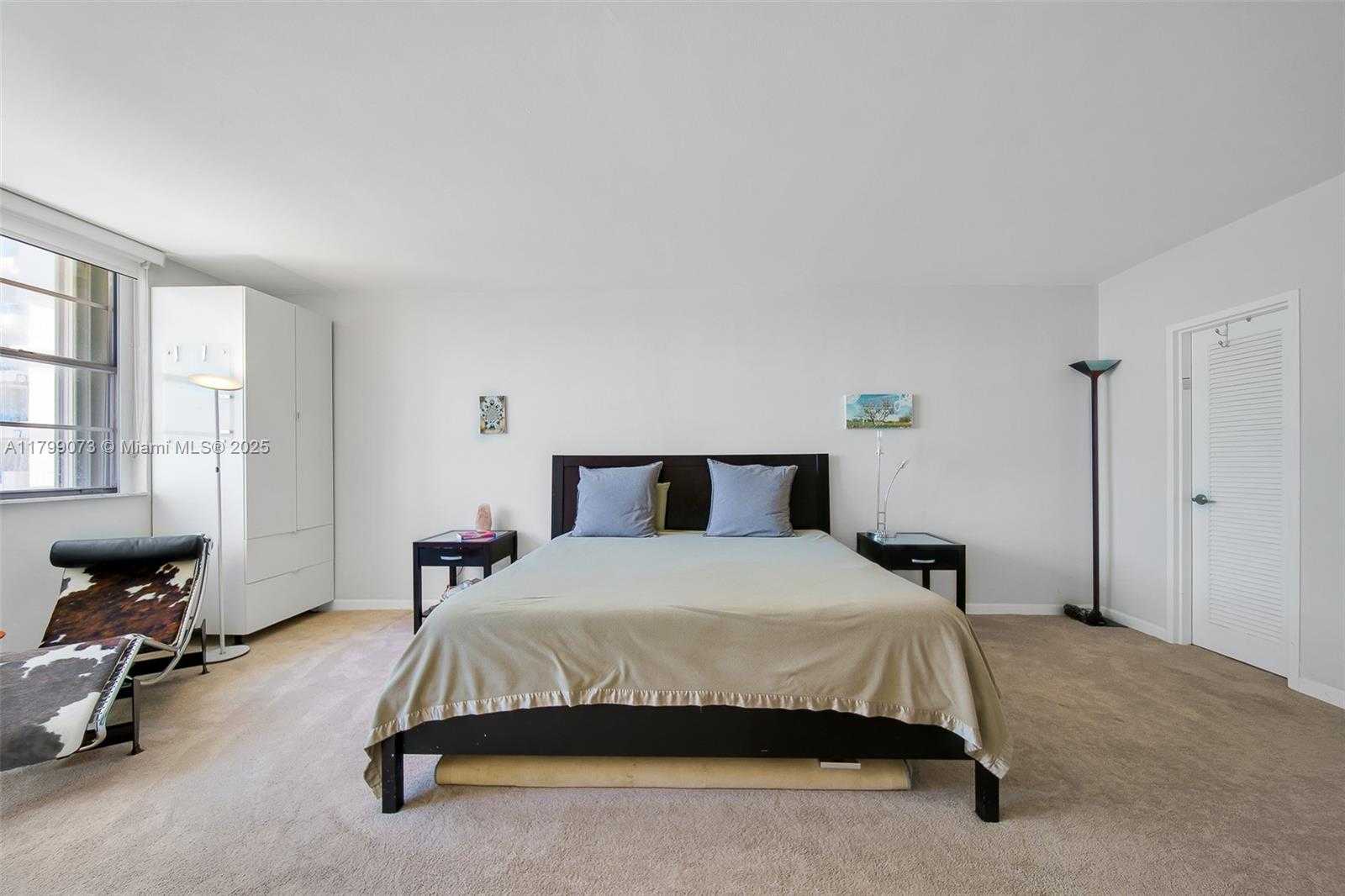 Small Image of 5825 COLLINS AVE #10G, Miami Beach Number 32