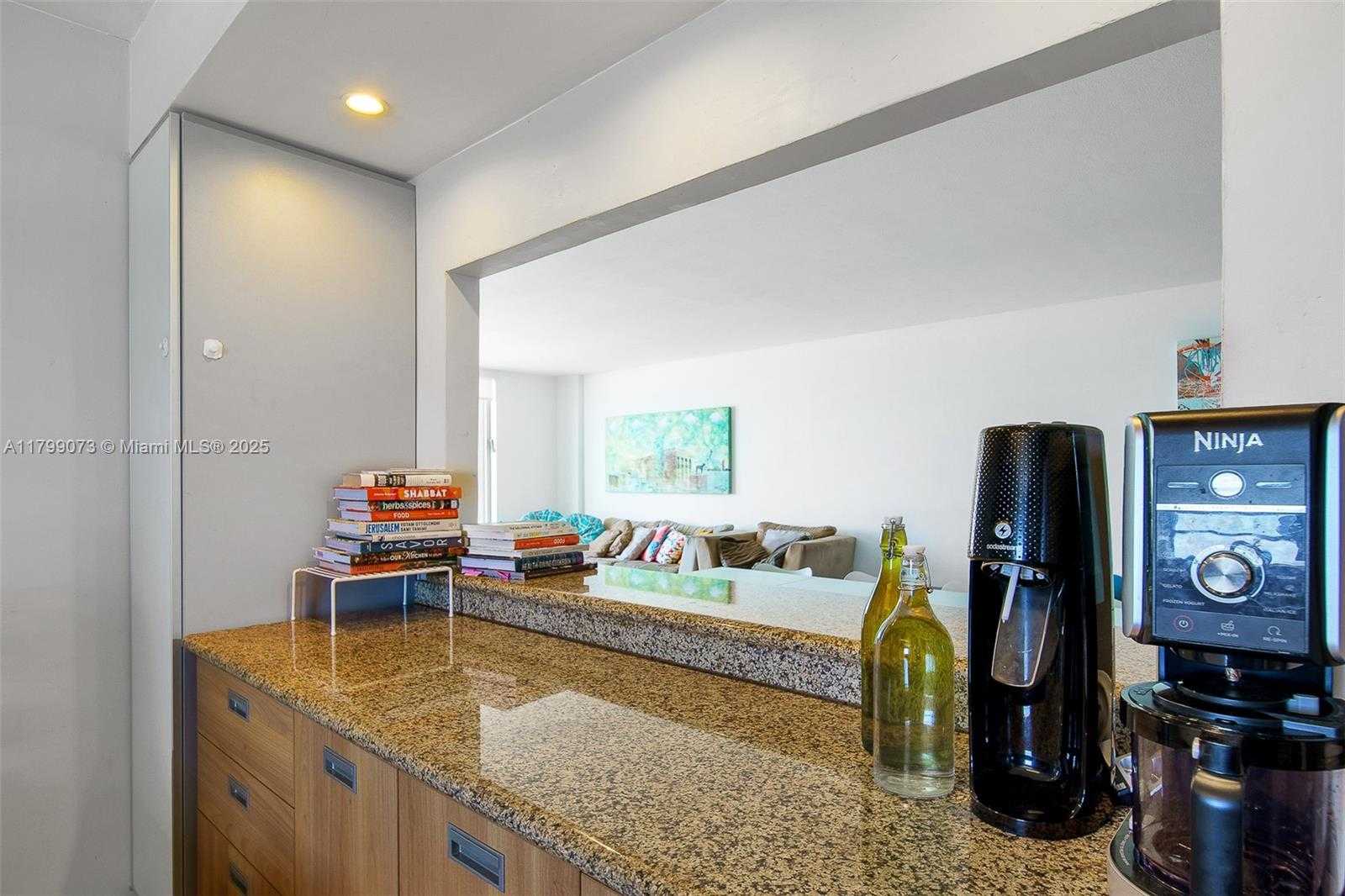 Small Image of 5825 COLLINS AVE #10G, Miami Beach Number 34