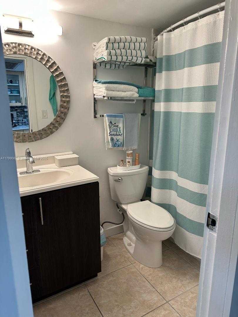 Small Image of 19201 COLLINS AVE #712, Sunny Isles Beach Number 8
