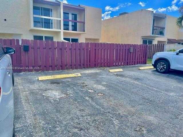Small Image of 3672 SOUTH WEST 59TH AVE #7, Davie Number 27