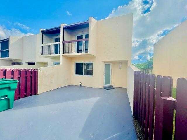 Small Image of 3672 SOUTH WEST 59TH AVE #7, Davie Number 5