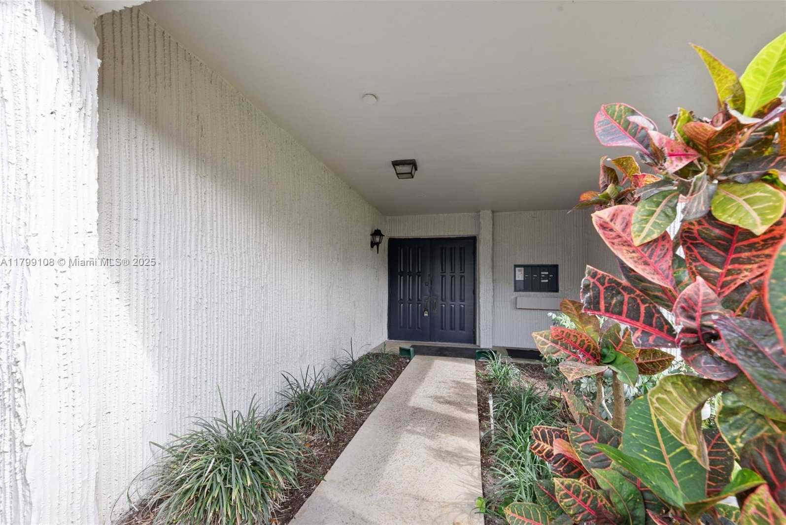 Small Image of 6668 BURNING WOOD DR #166, Boca Raton Number 3