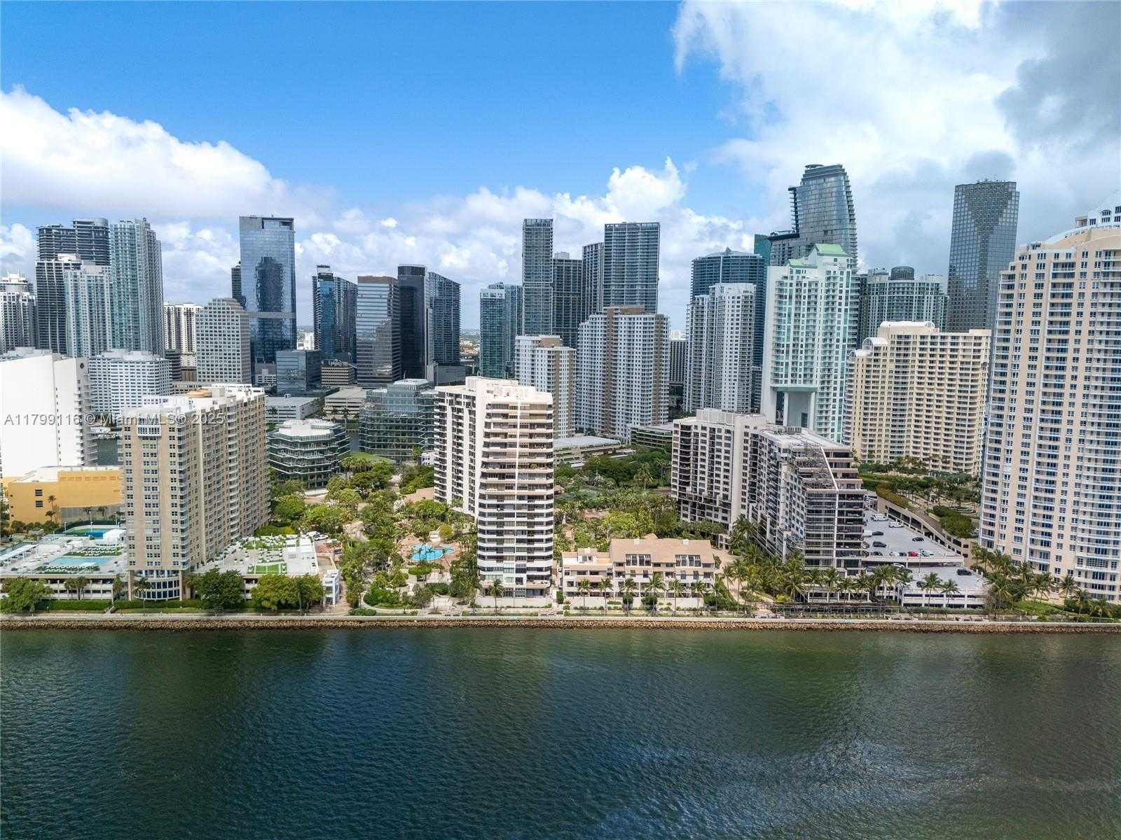 Small Image of 540 BRICKELL KEY DR #202, Miami Number 25