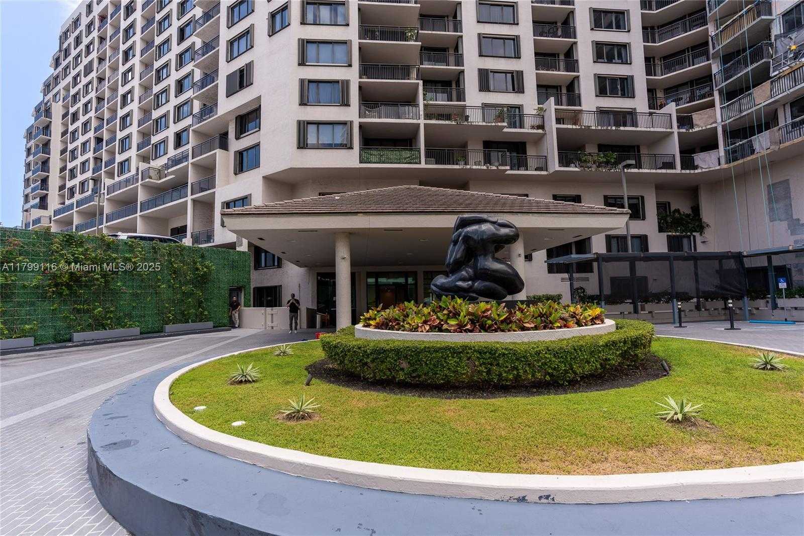 Small Image of 540 BRICKELL KEY DR #202, Miami Number 37