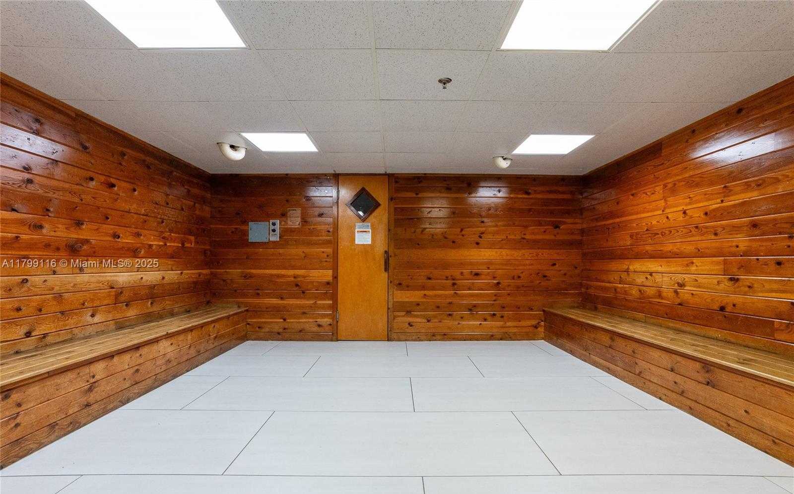 Small Image of 540 BRICKELL KEY DR #202, Miami Number 7