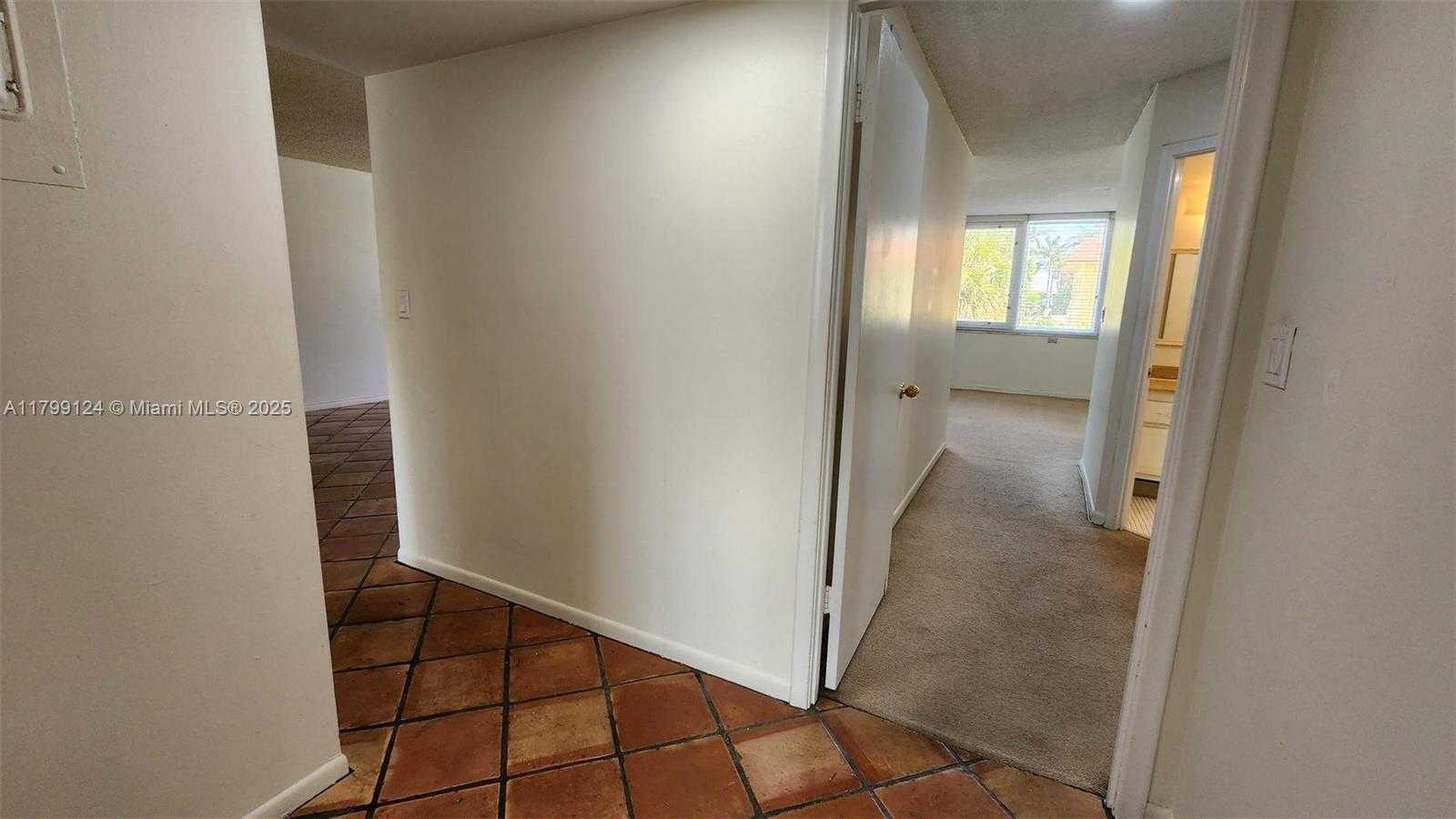 Small Image of 2200 NORTH EAST 33RD AVE #2J, Fort Lauderdale Number 26