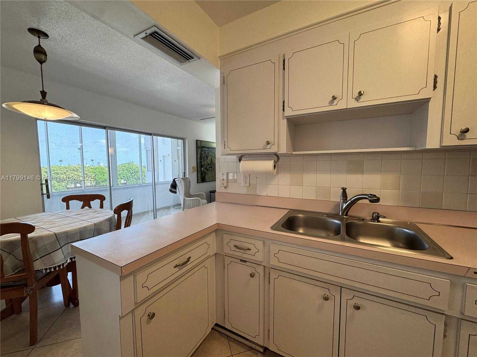 Small Image of 1700 PIERCE ST #702, Hollywood Number 11