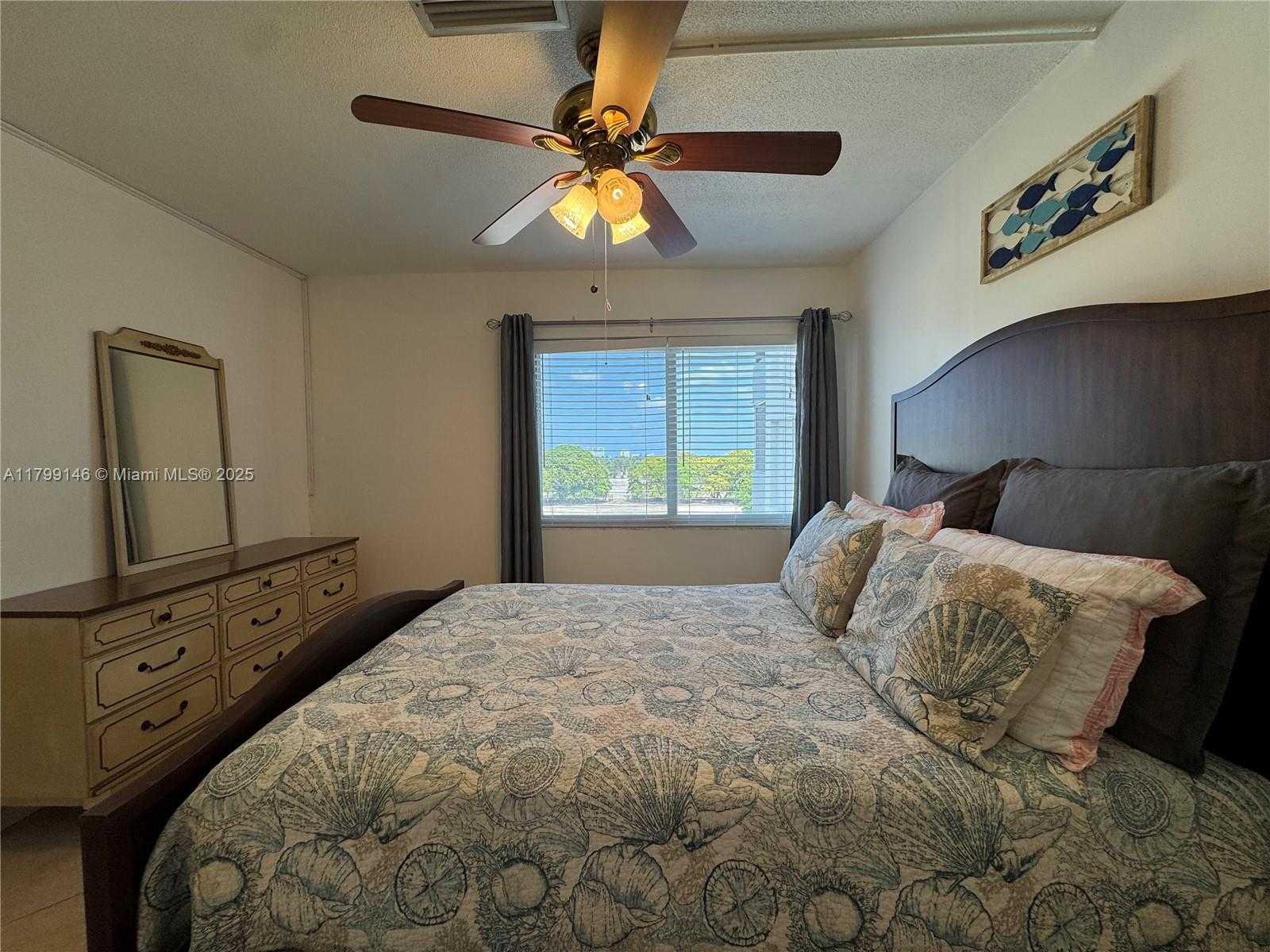 Small Image of 1700 PIERCE ST #702, Hollywood Number 14