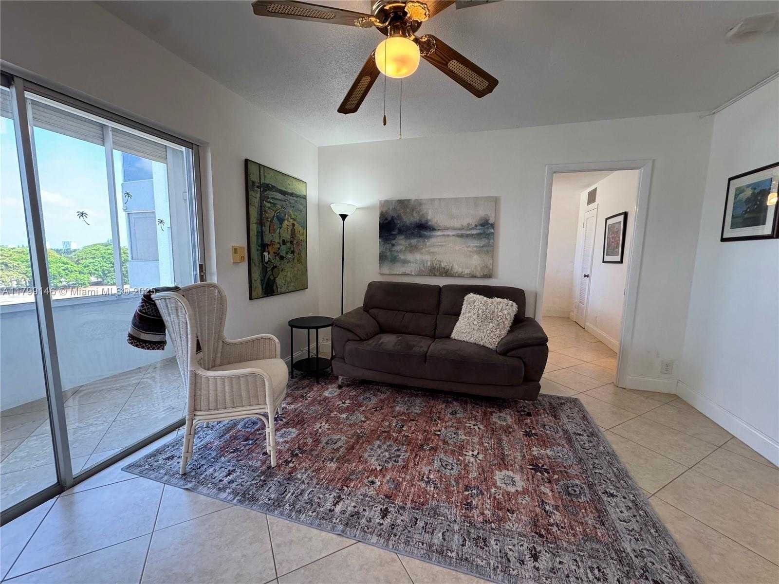 Small Image of 1700 PIERCE ST #702, Hollywood Number 3
