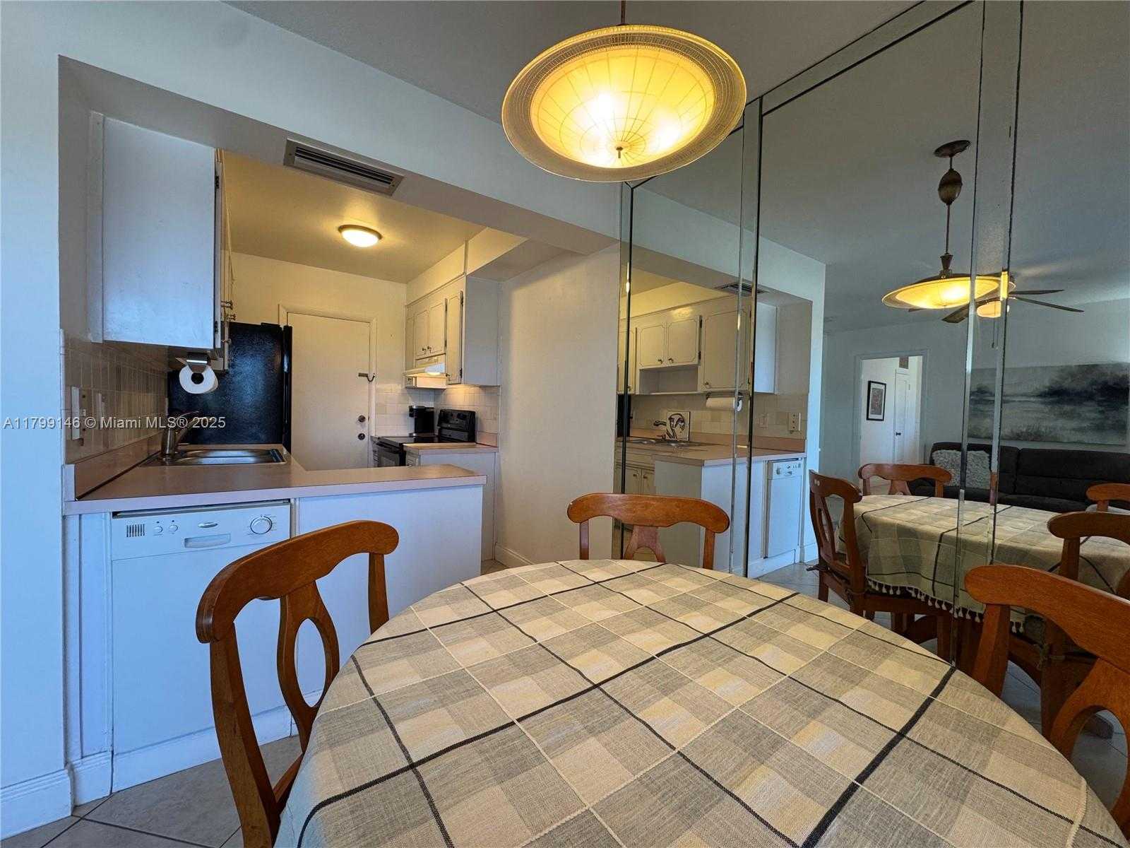 Small Image of 1700 PIERCE ST #702, Hollywood Number 6