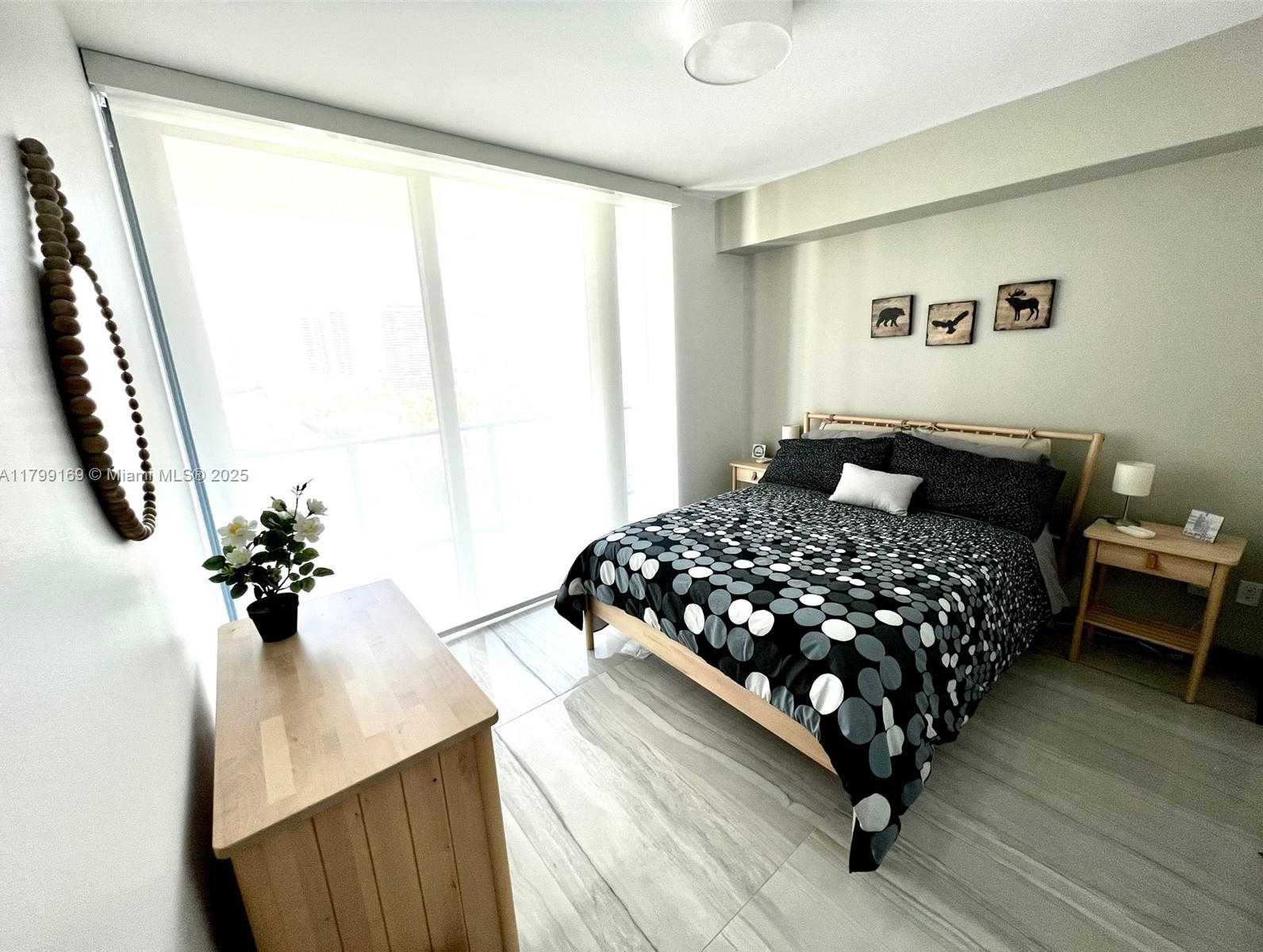 Small Image of 3131 NORTH EAST 7TH AVE #1404, Miami Number 8