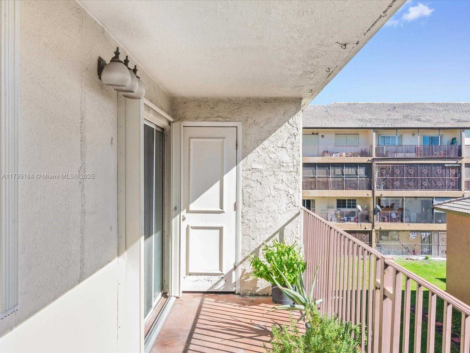 Small Image of 8851 NORTH WEST 119TH ST #3314-3, Hialeah Gardens Number 18