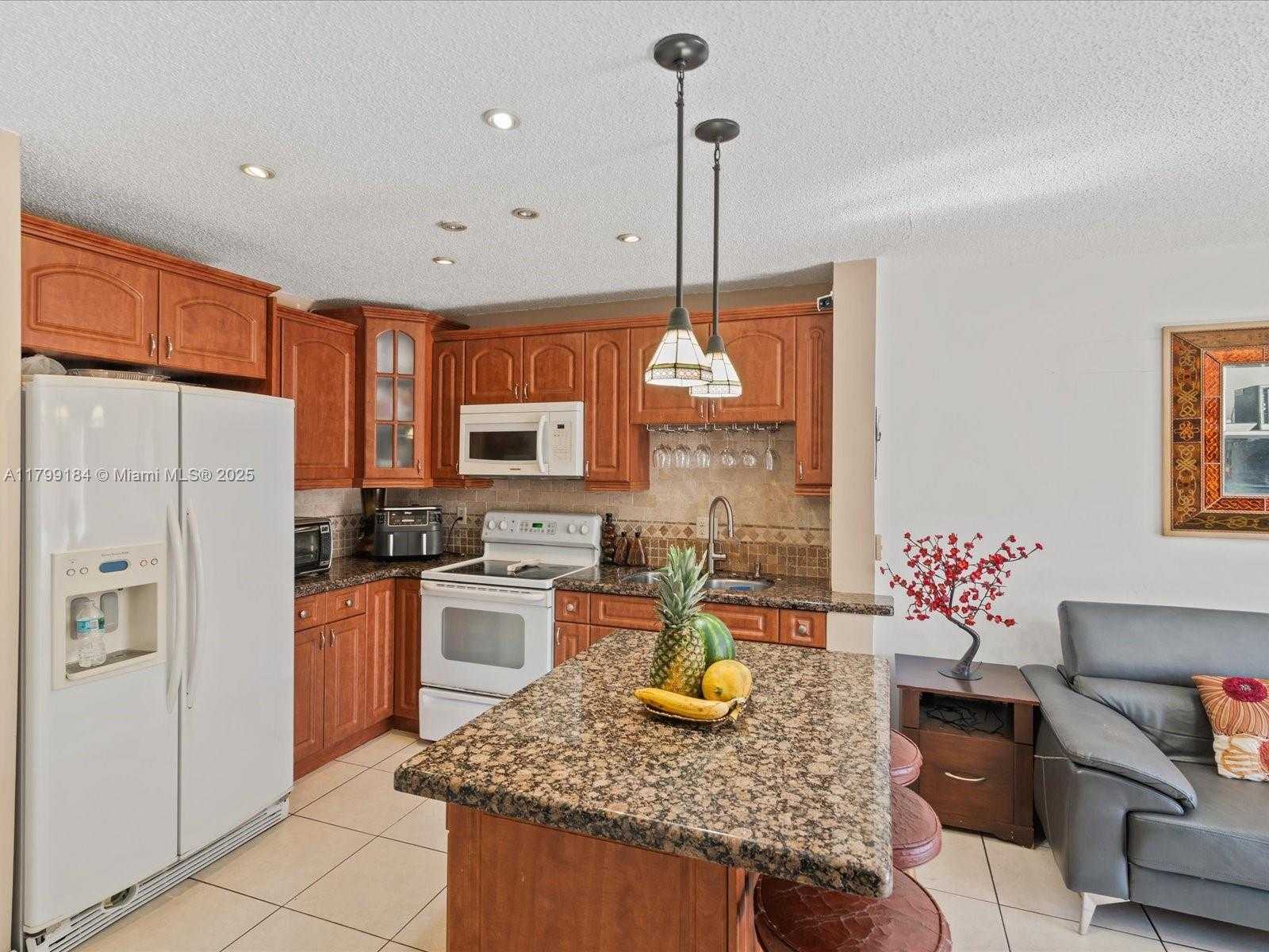 Small Image of 8851 NORTH WEST 119TH ST #3314-3, Hialeah Gardens Number 9
