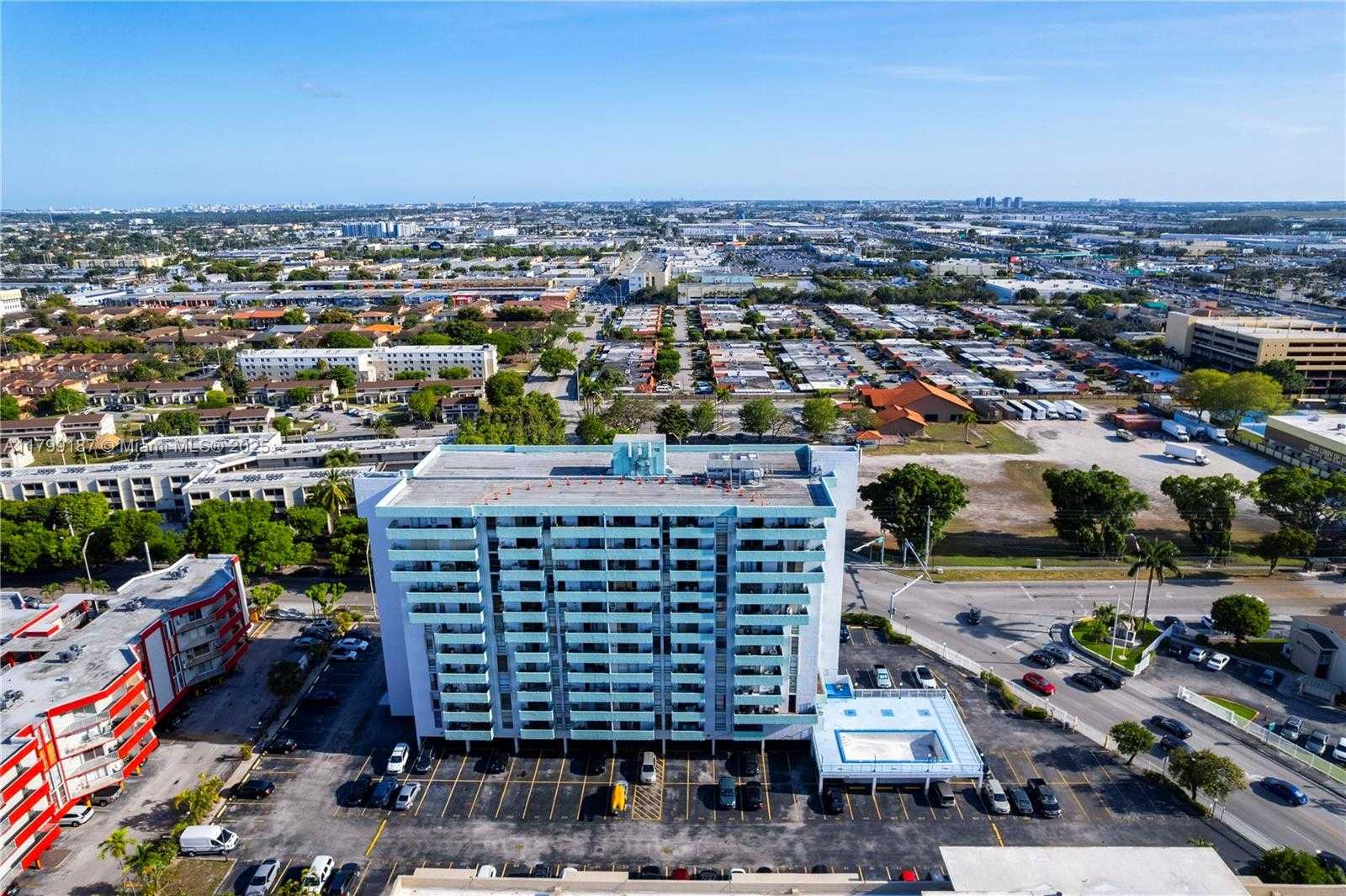 Small Image of 1825 WEST 44TH PL #1205, Hialeah Number 27