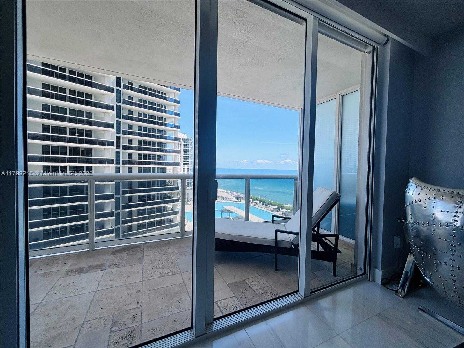 Small Image of 1830 SOUTH OCEAN DR #1408, Hallandale Beach Number 21