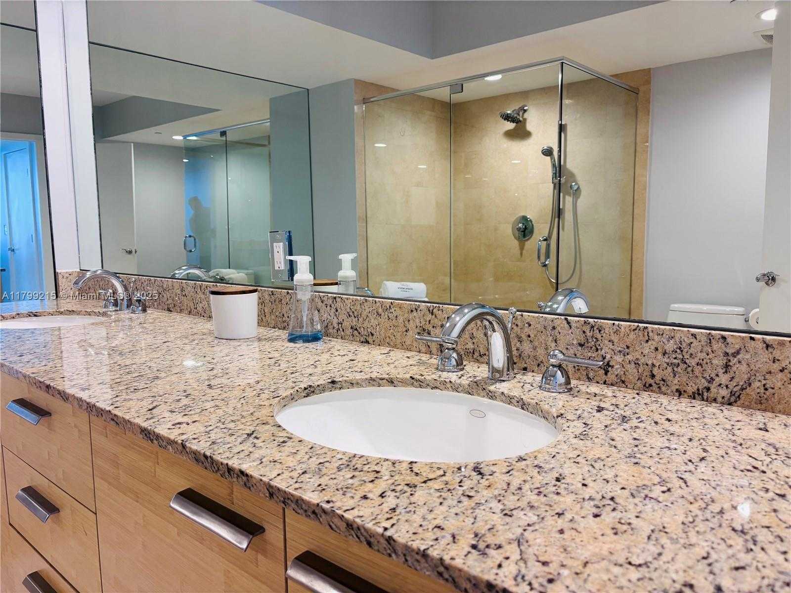 Small Image of 1830 SOUTH OCEAN DR #1408, Hallandale Beach Number 24