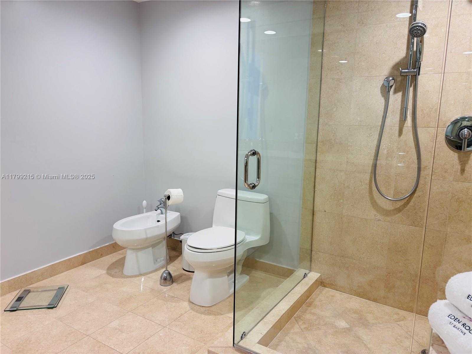 Small Image of 1830 SOUTH OCEAN DR #1408, Hallandale Beach Number 25