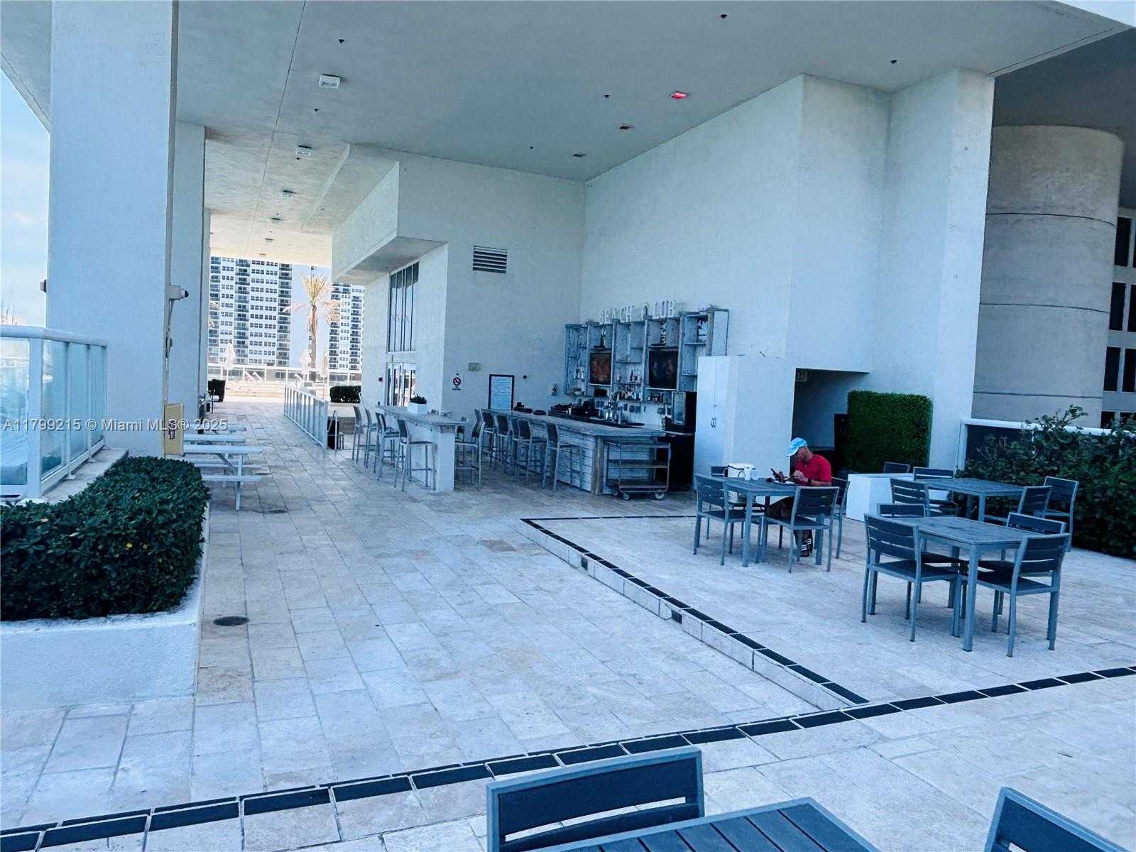 Small Image of 1830 SOUTH OCEAN DR #1408, Hallandale Beach Number 42