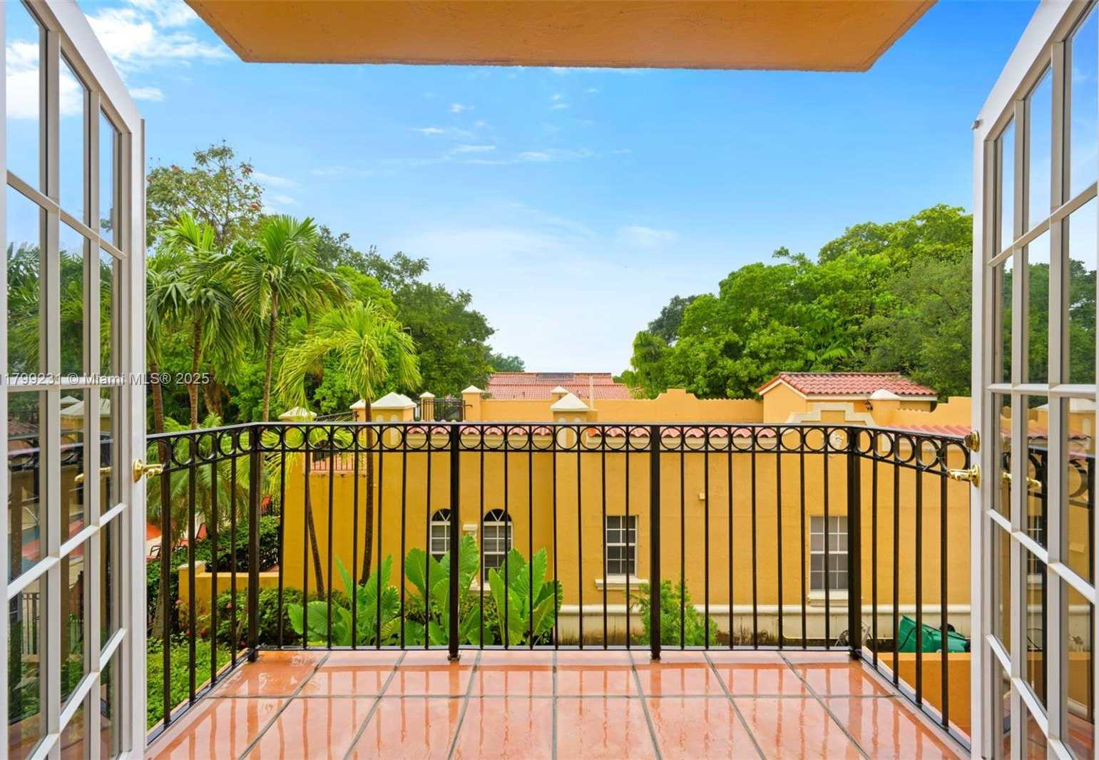 Small Image of 1400 SALZEDO ST #208, Coral Gables Number 22