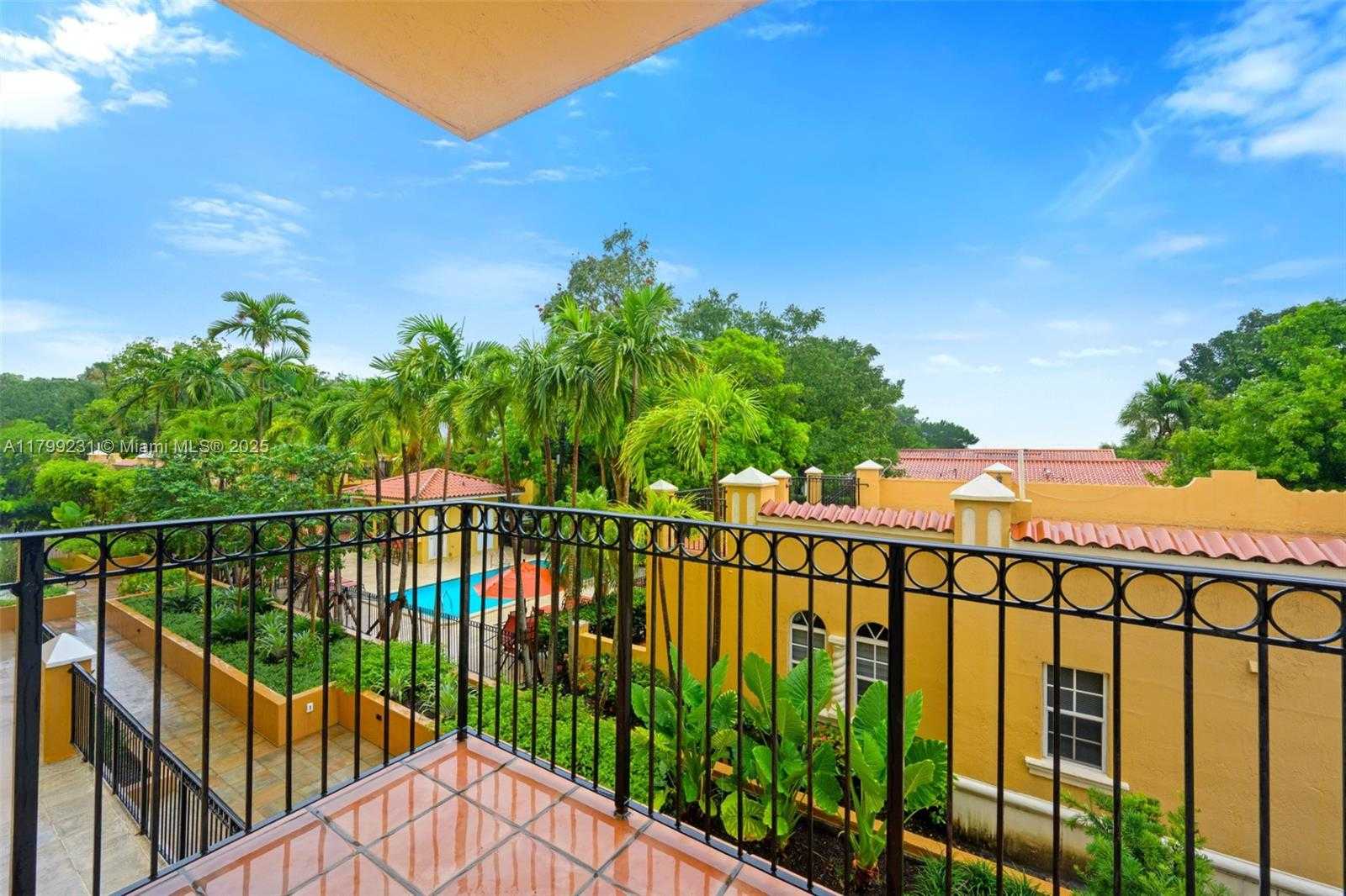 Small Image of 1400 SALZEDO ST #208, Coral Gables Number 23