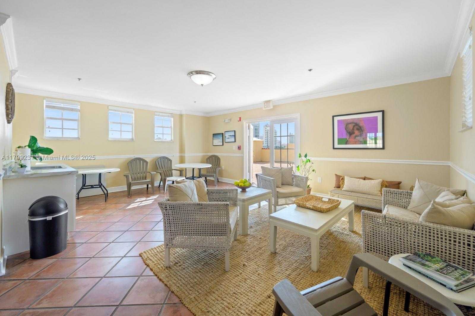 Small Image of 1400 SALZEDO ST #208, Coral Gables Number 26