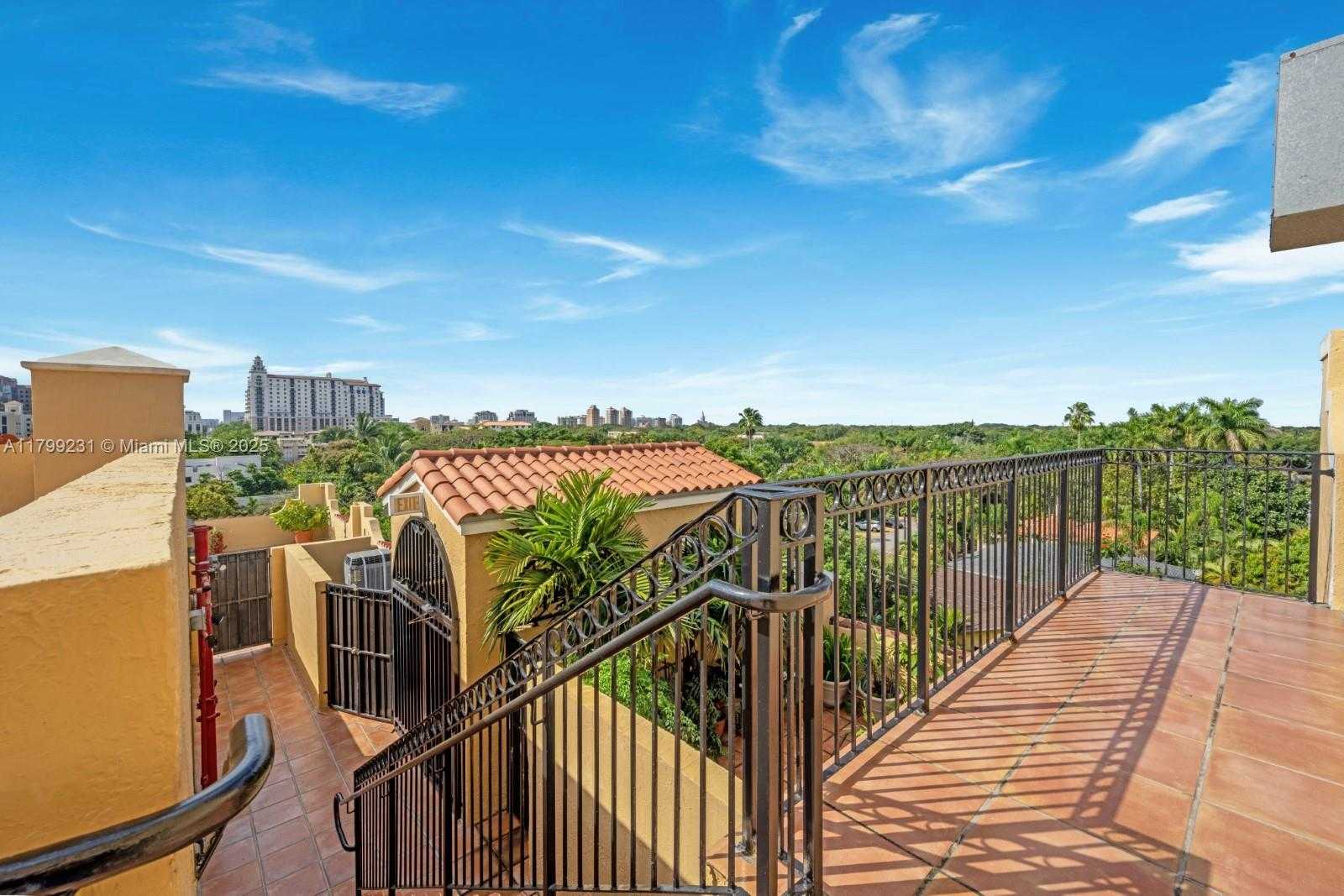 Small Image of 1400 SALZEDO ST #208, Coral Gables Number 30