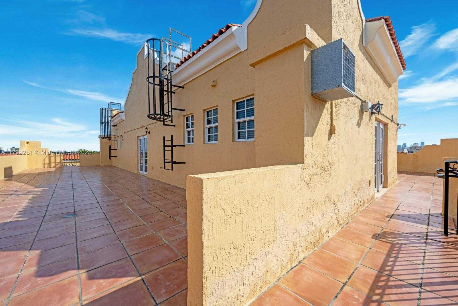 Small Image of 1400 SALZEDO ST #208, Coral Gables Number 31