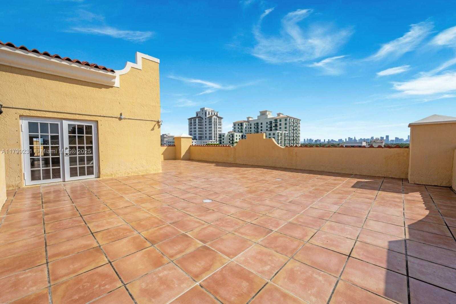 Small Image of 1400 SALZEDO ST #208, Coral Gables Number 33