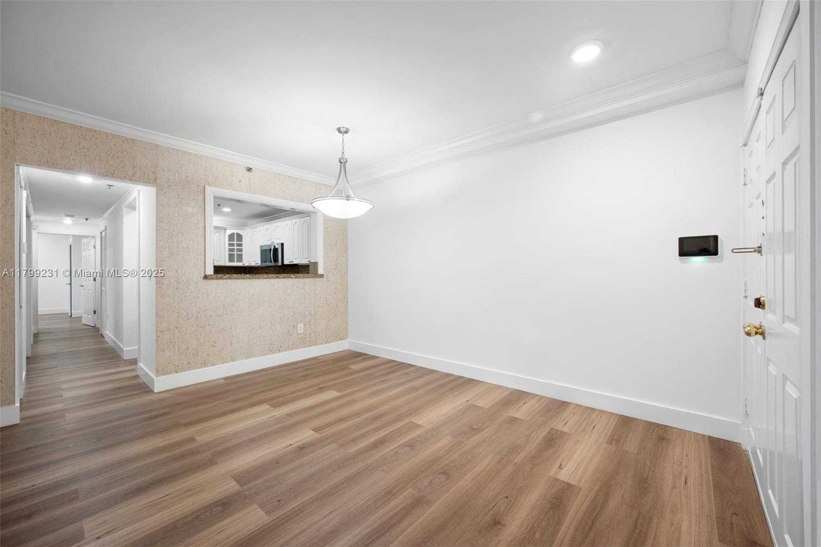 Small Image of 1400 SALZEDO ST #208, Coral Gables Number 8