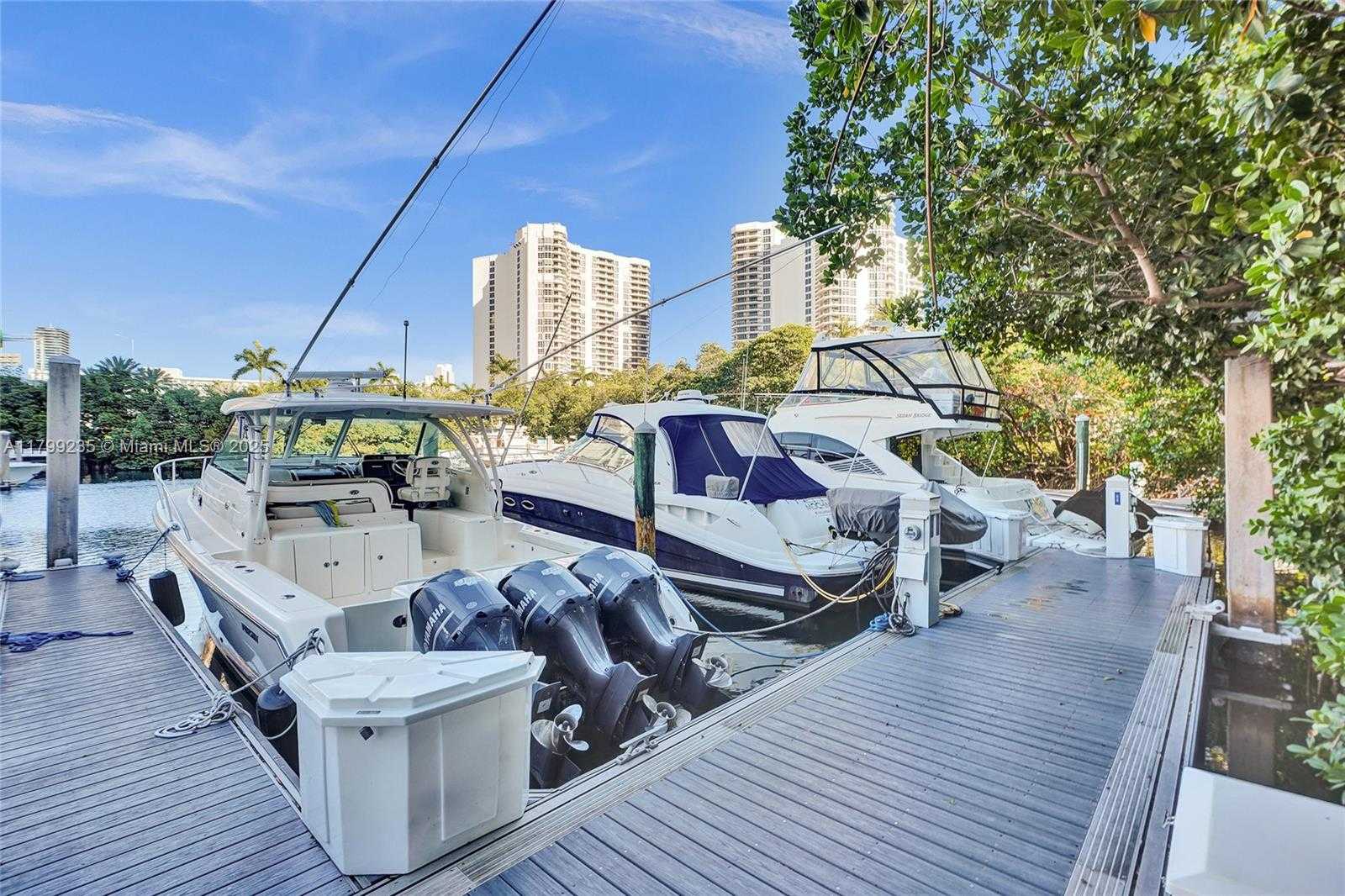 Small Image of 3400 NORTH EAST 192ND ST #PH11, Aventura Number 34