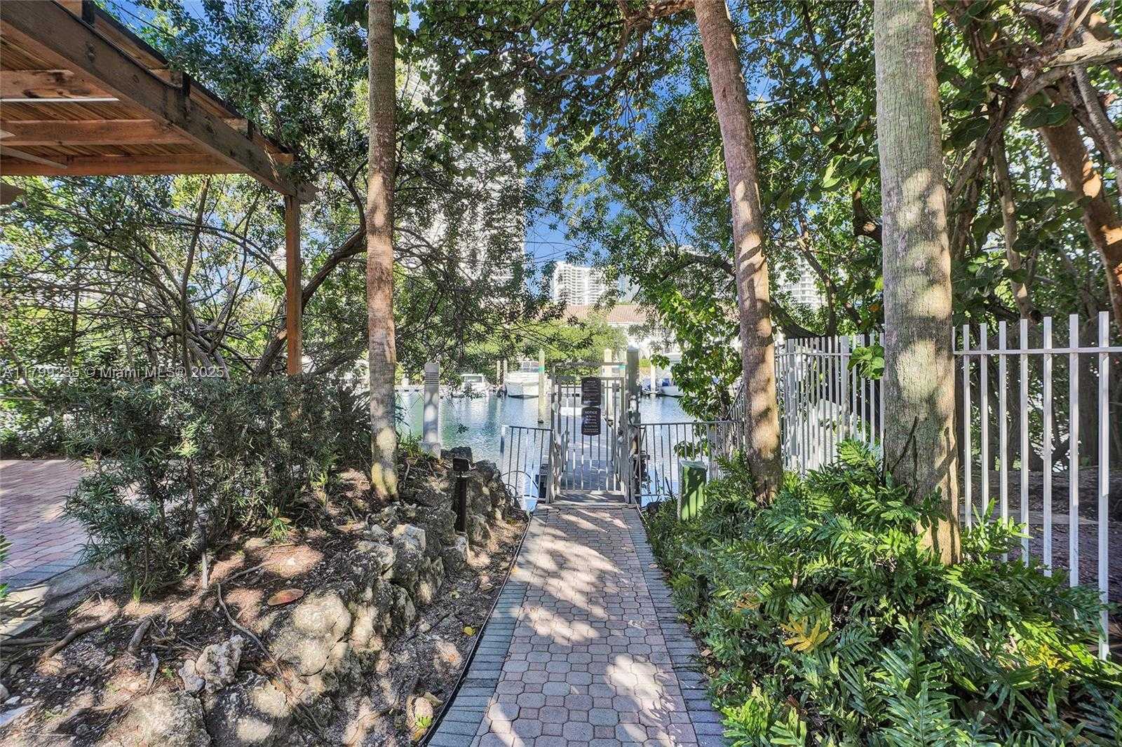 Small Image of 3400 NORTH EAST 192ND ST #PH11, Aventura Number 45