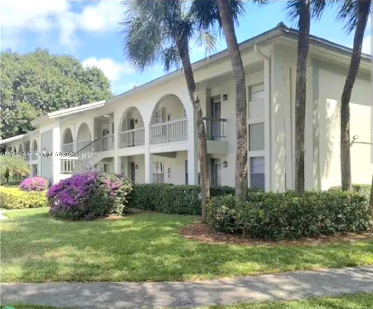Small Image of 1106 BAHAMA BND #D1, Coconut Creek Number 2
