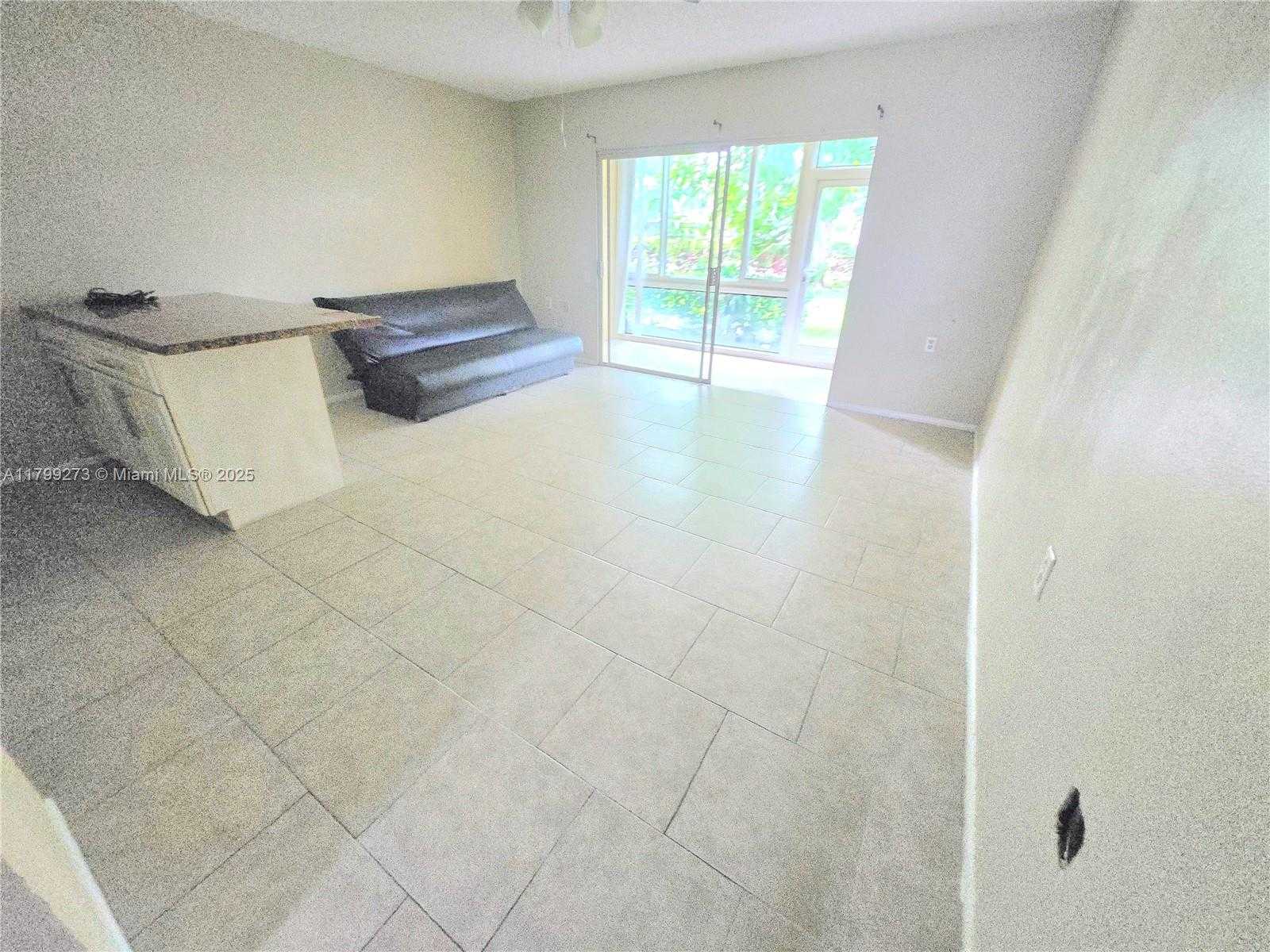 Small Image of 1106 BAHAMA BND #D1, Coconut Creek Number 5