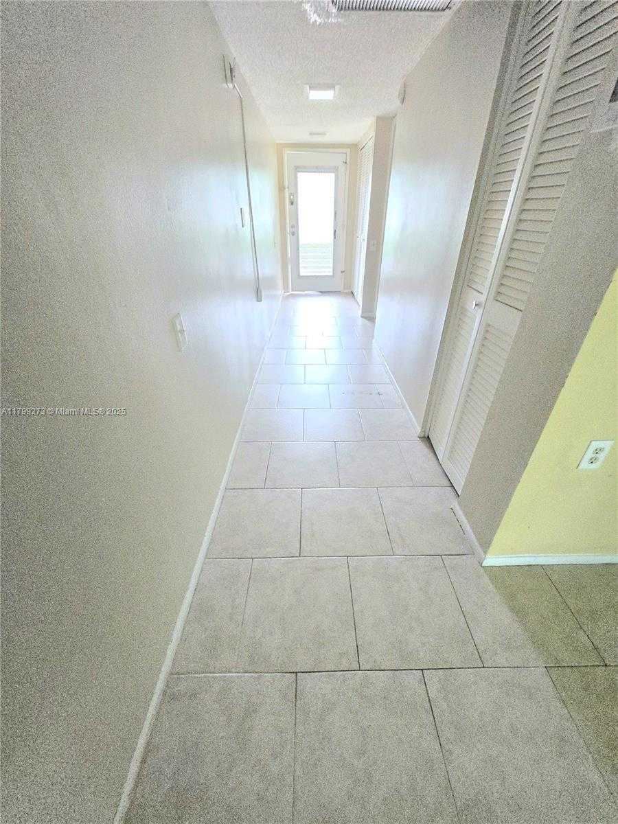 Small Image of 1106 BAHAMA BND #D1, Coconut Creek Number 6