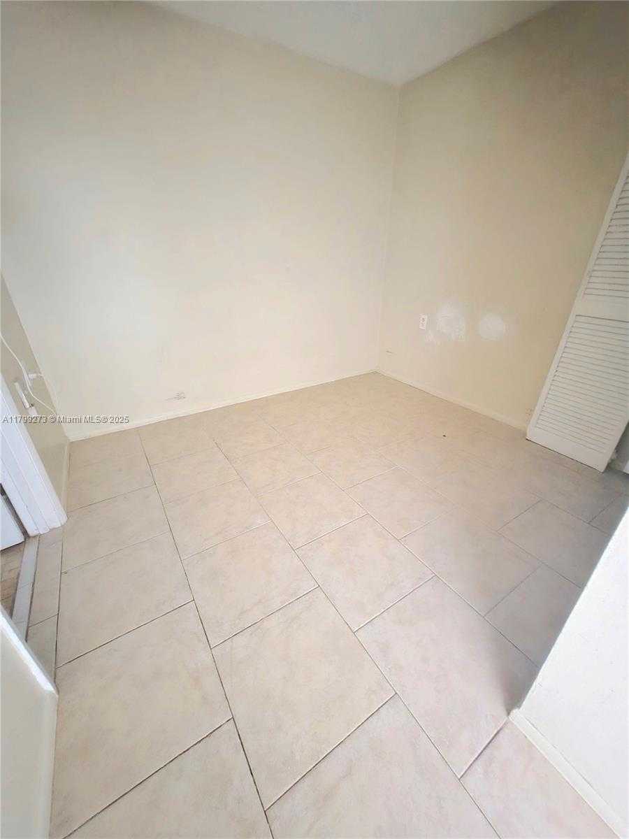 Small Image of 1106 BAHAMA BND #D1, Coconut Creek Number 8