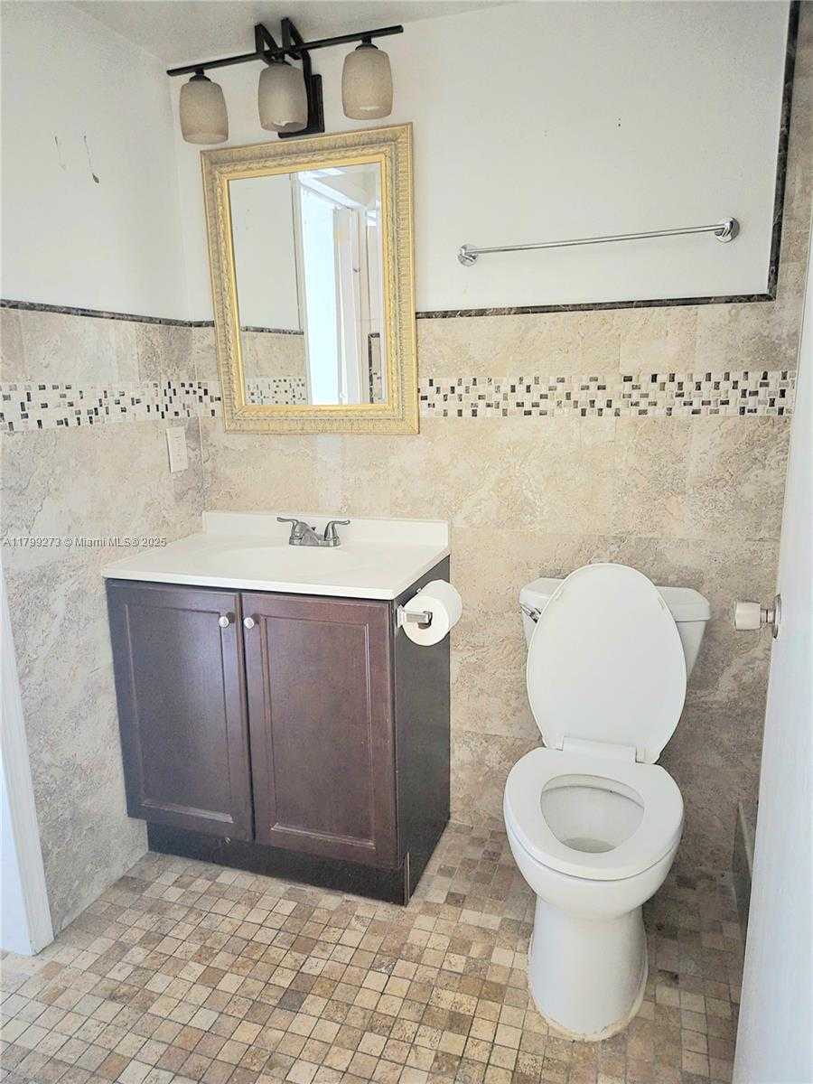 Small Image of 1106 BAHAMA BND #D1, Coconut Creek Number 9