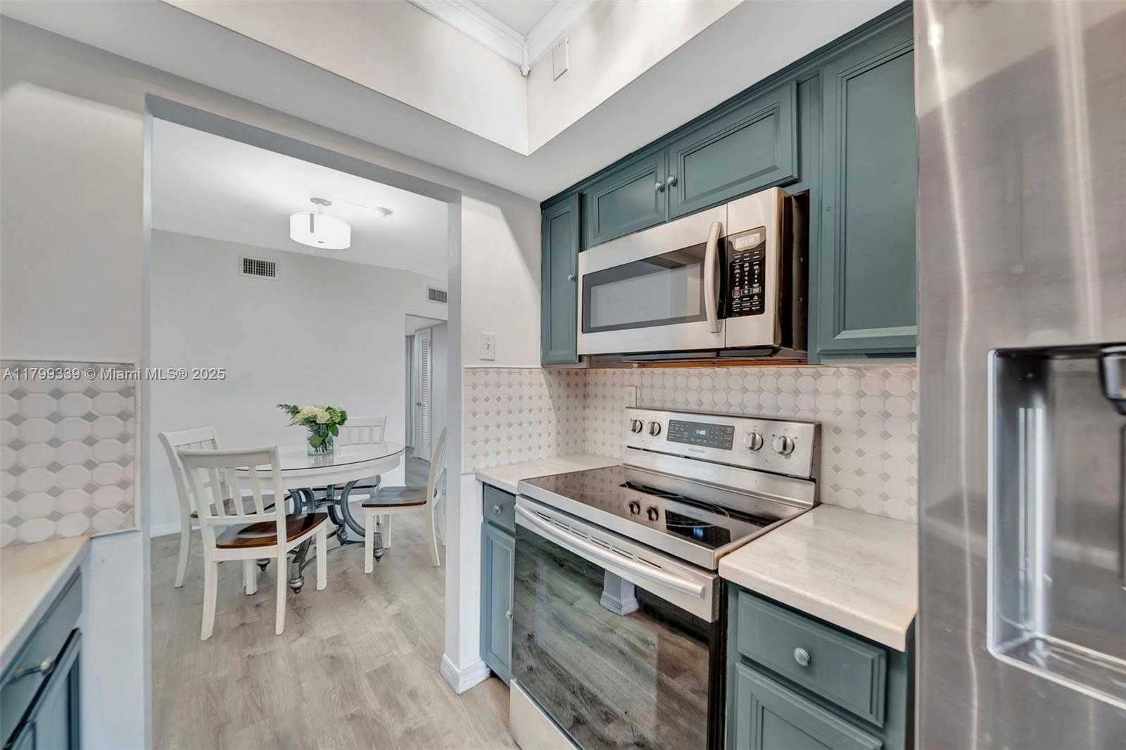 Small Image of 711 SOUTH EAST 7TH AVE #3, Pompano Beach Number 6
