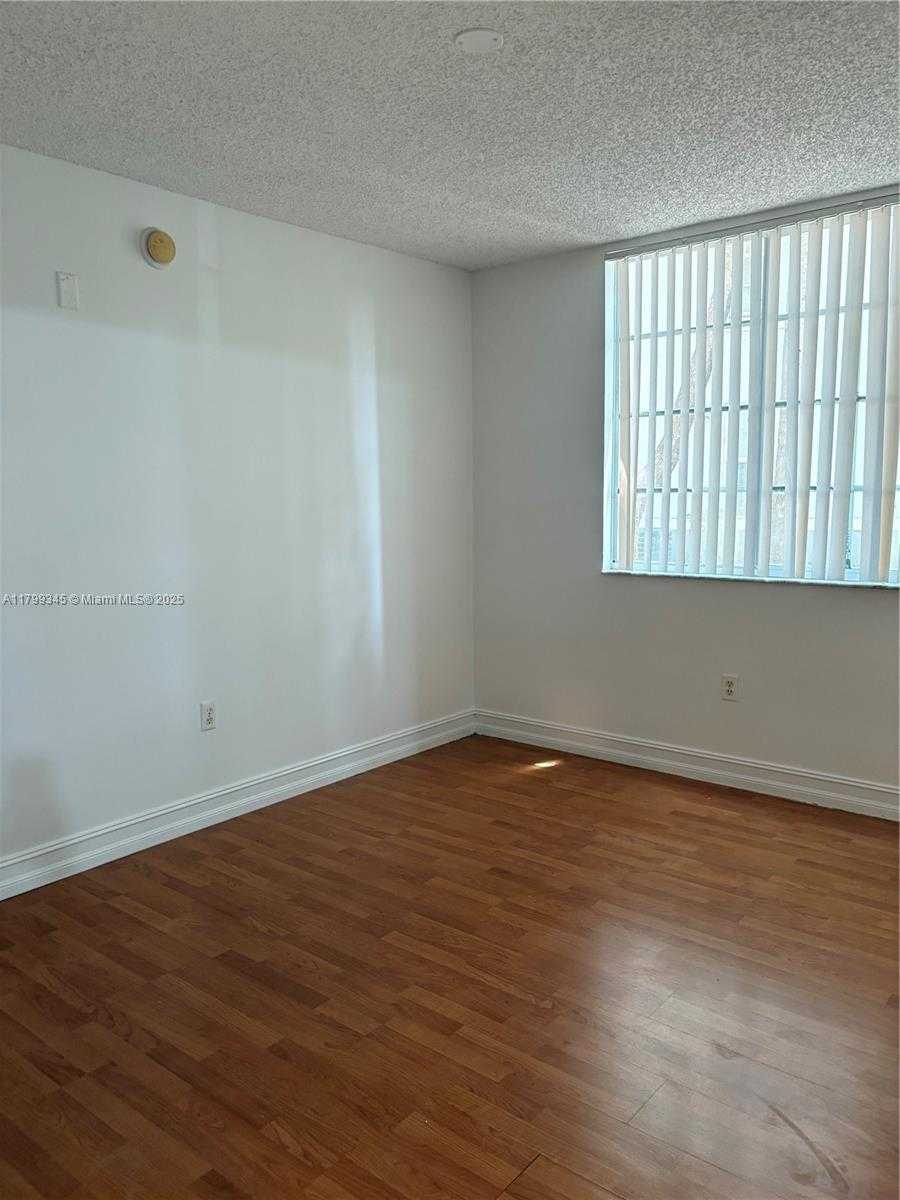 Small Image of 711 SOUTH WEST 111TH WAY #107, Pembroke Pines Number 20