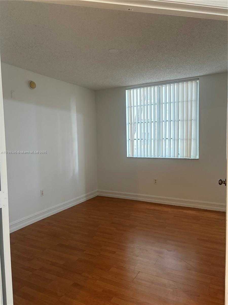 Small Image of 711 SOUTH WEST 111TH WAY #107, Pembroke Pines Number 28