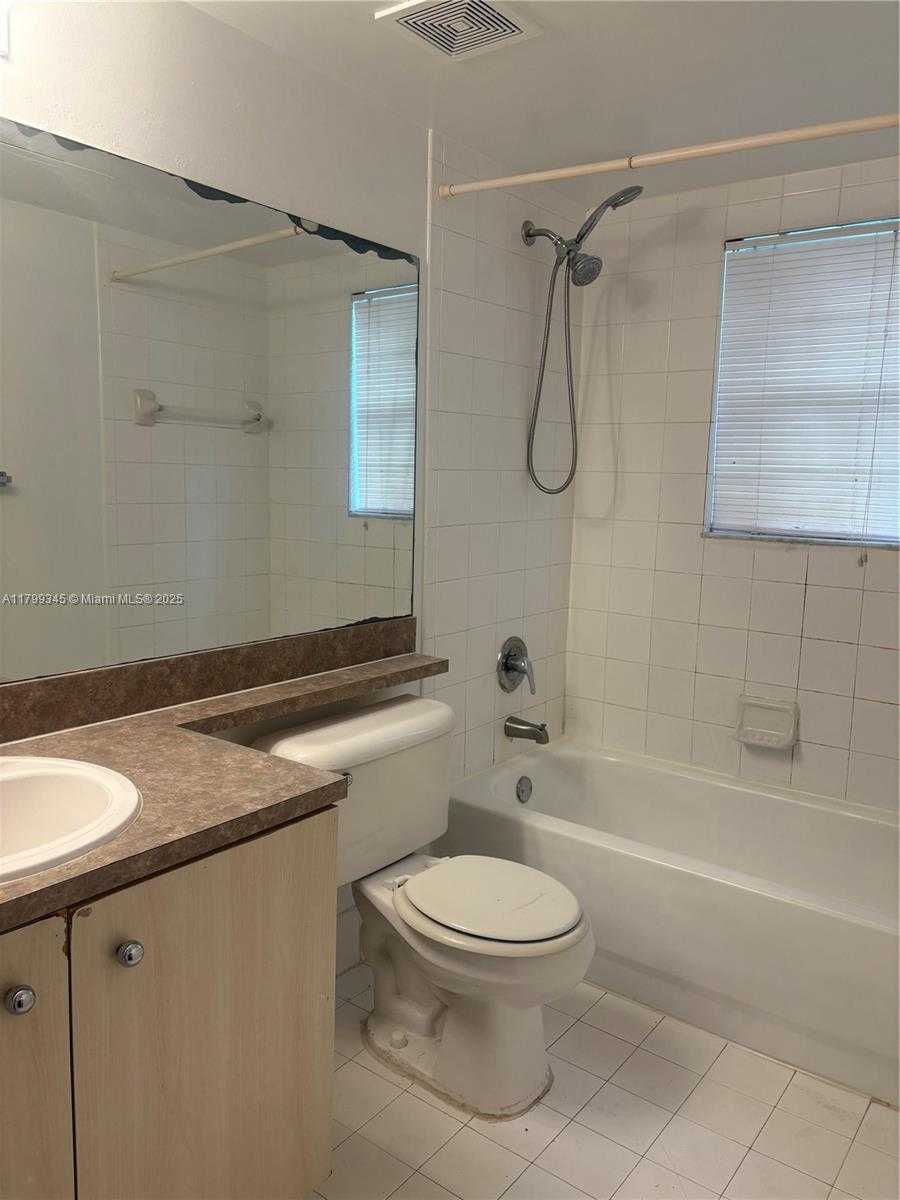 Small Image of 711 SOUTH WEST 111TH WAY #107, Pembroke Pines Number 31