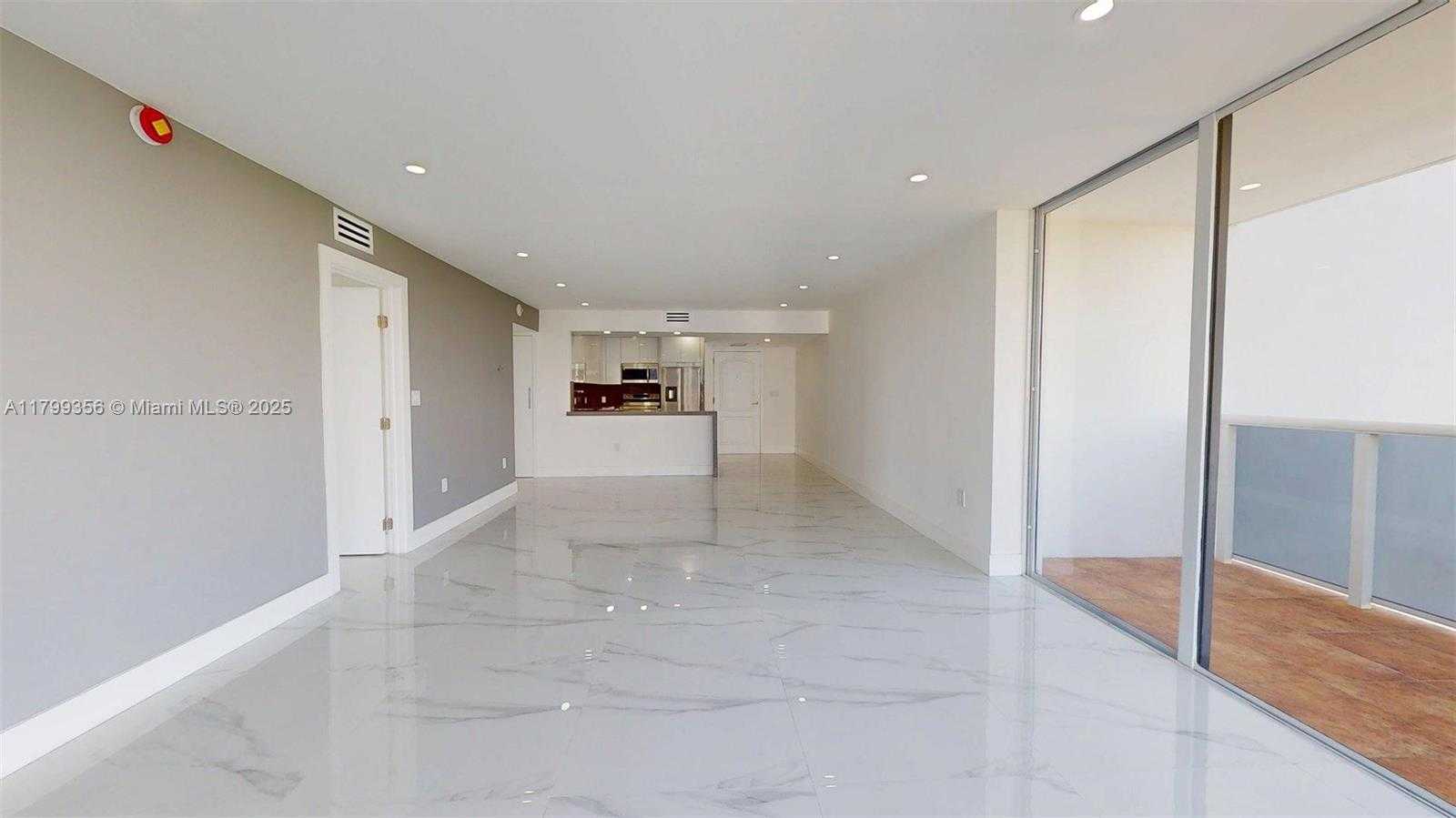 Small Image of 3625 NORTH COUNTRY CLUB DR #609, Aventura Number 10