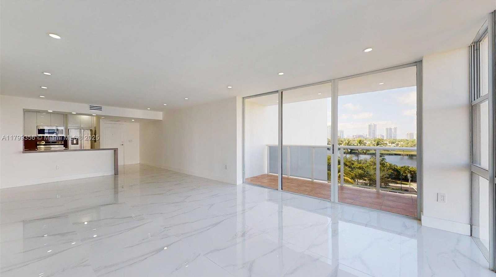 Small Image of 3625 NORTH COUNTRY CLUB DR #609, Aventura Number 11