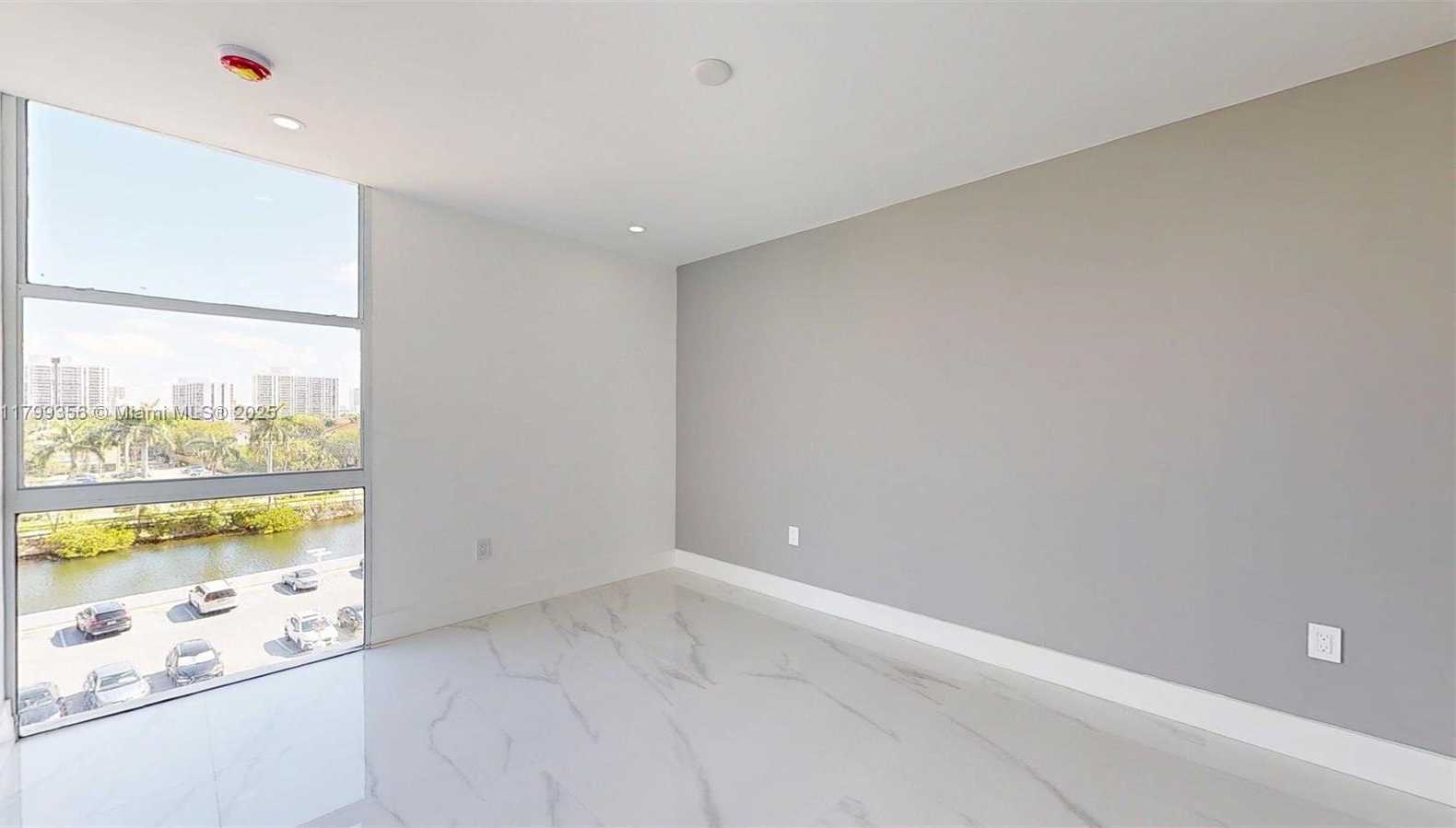 Small Image of 3625 NORTH COUNTRY CLUB DR #609, Aventura Number 30