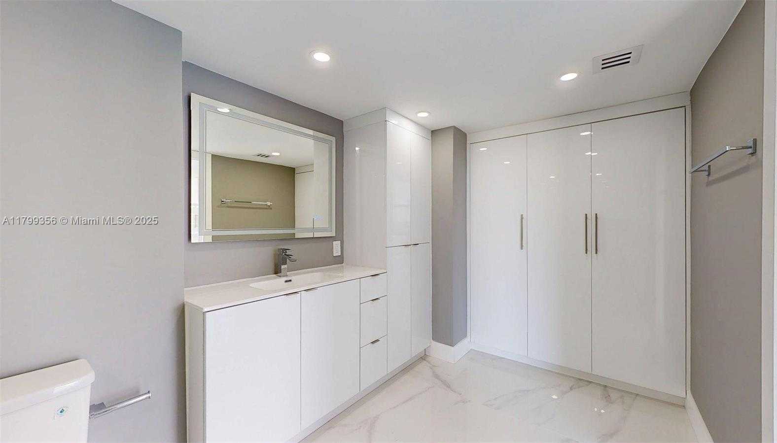 Small Image of 3625 NORTH COUNTRY CLUB DR #609, Aventura Number 45