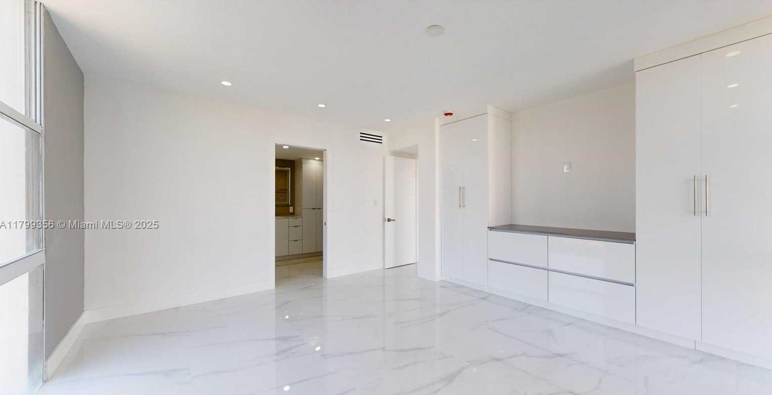 Small Image of 3625 NORTH COUNTRY CLUB DR #609, Aventura Number 46