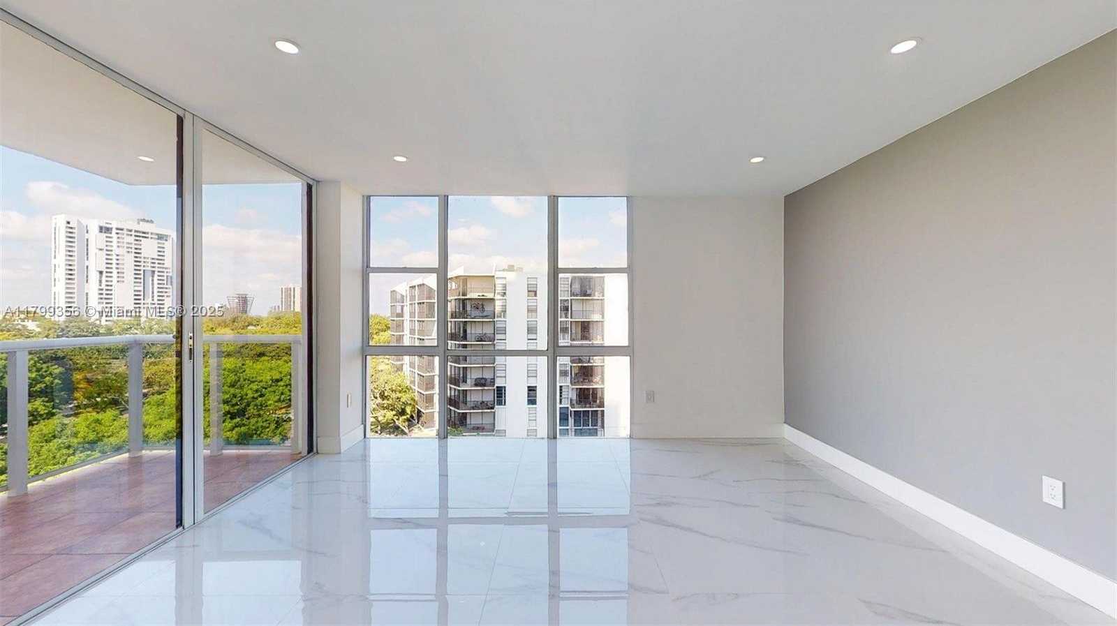 Small Image of 3625 NORTH COUNTRY CLUB DR #609, Aventura Number 7